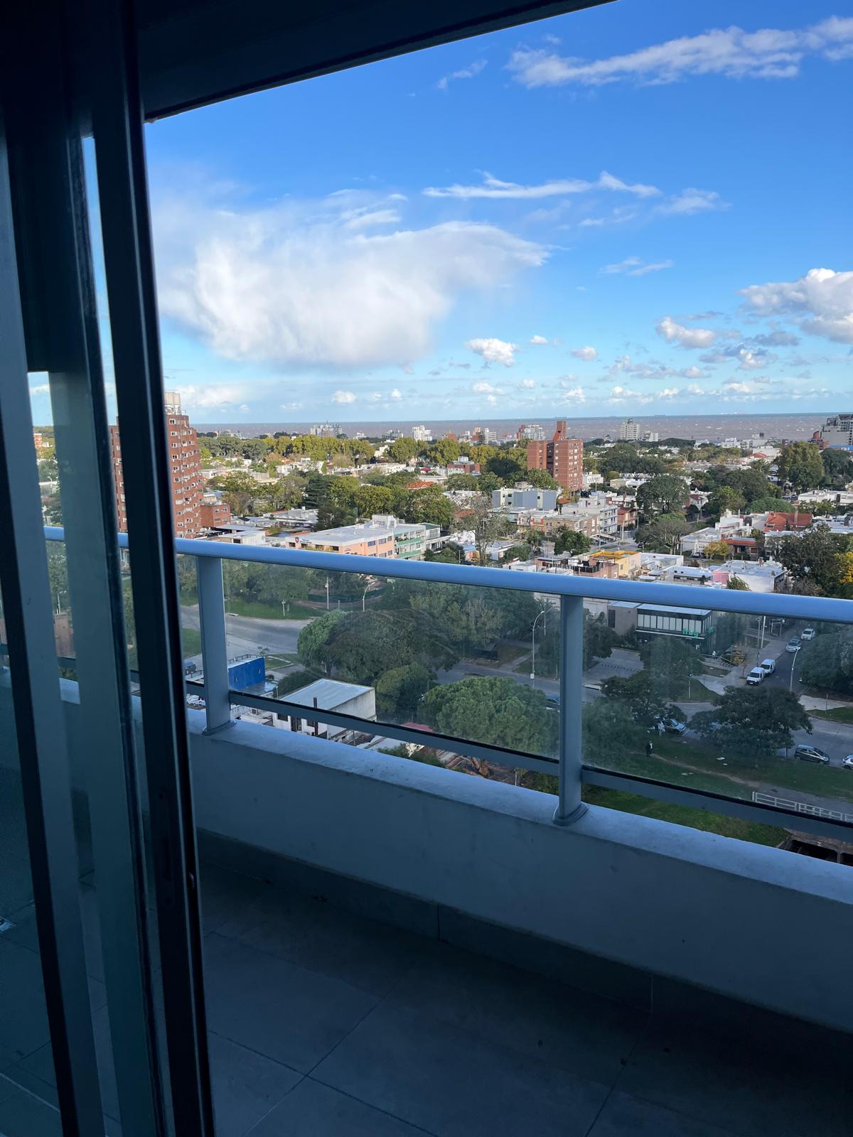 Apartamento Malvín 1 Dormitorio - Piso 14 - Fler