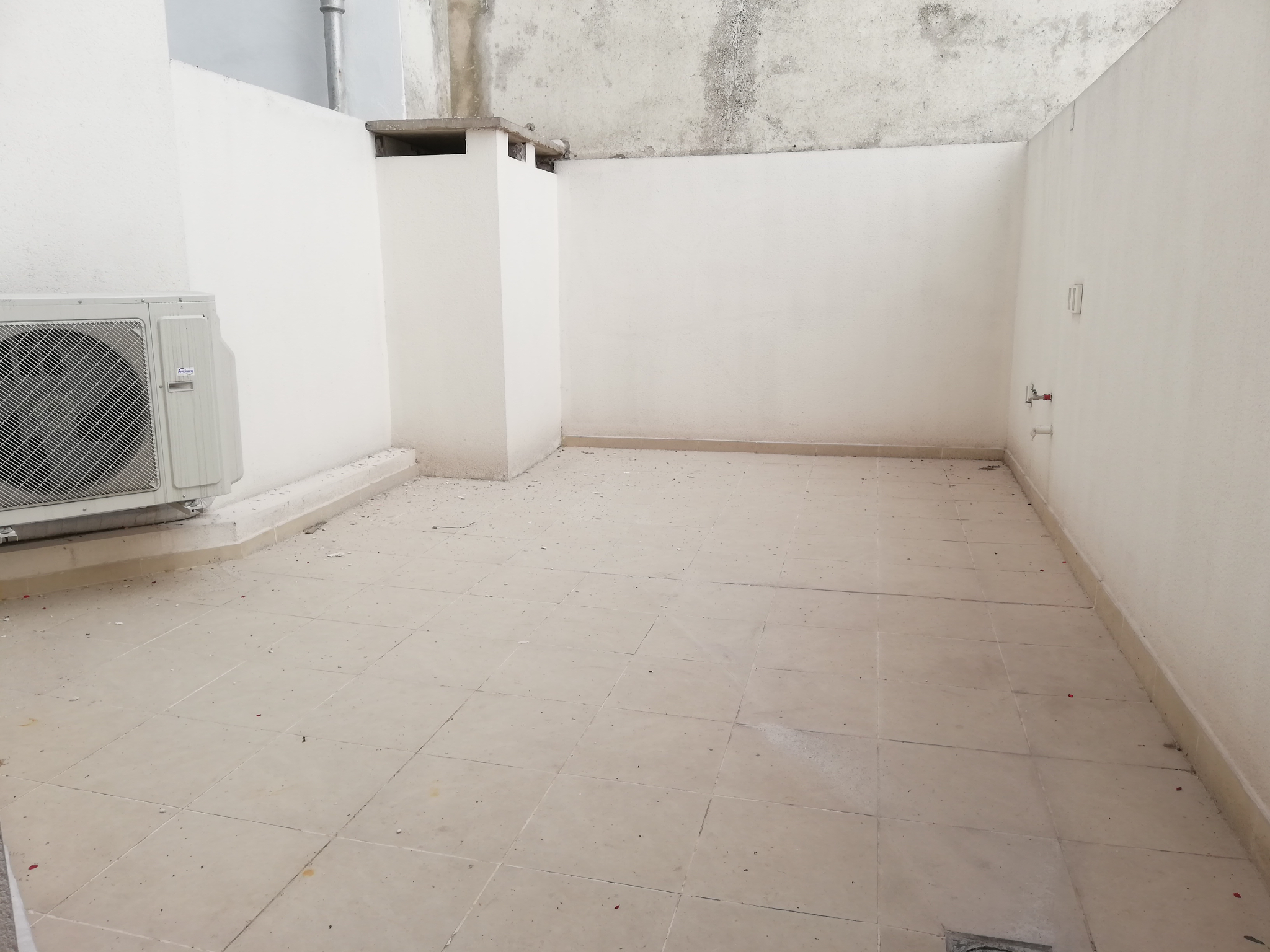 Alquiler Con Muebles Frente Al Golf. Ref. #YB298 - InfoCasas.com.uy