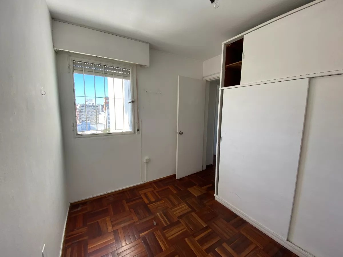 Venta Apartamento Pocitos Achiras Y Pagola Piso Alto Terraza Lavad - Więcej