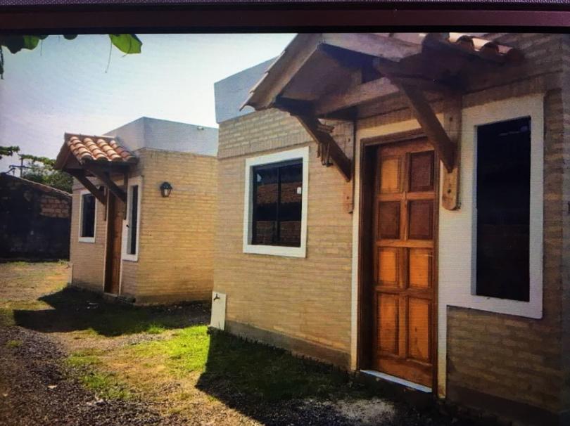 2 Casas Juntas En Un Terreno Zona Mariano Roque Alfonzo Ref 3c7e1 Infocasas Com Py