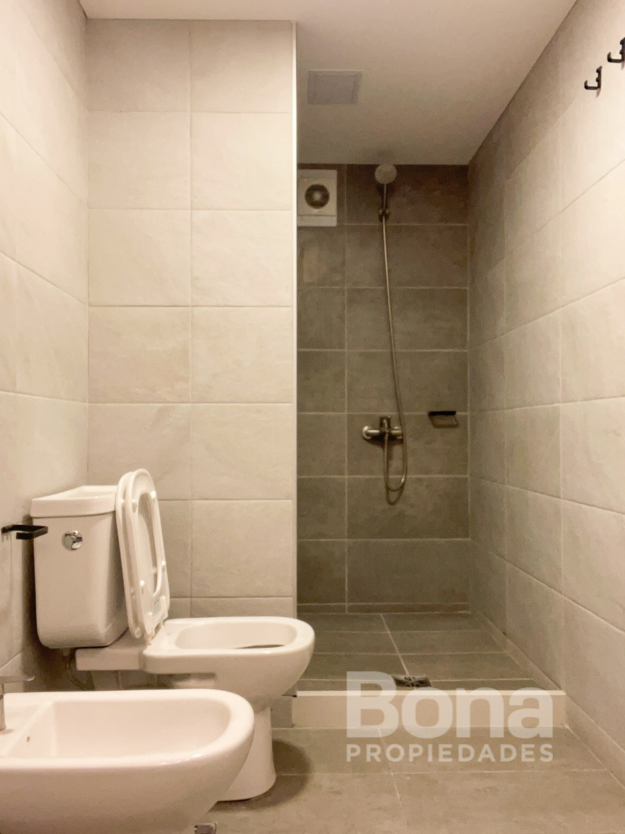 Apartamento en venta a estrenar en Cordón Sur - Więcej