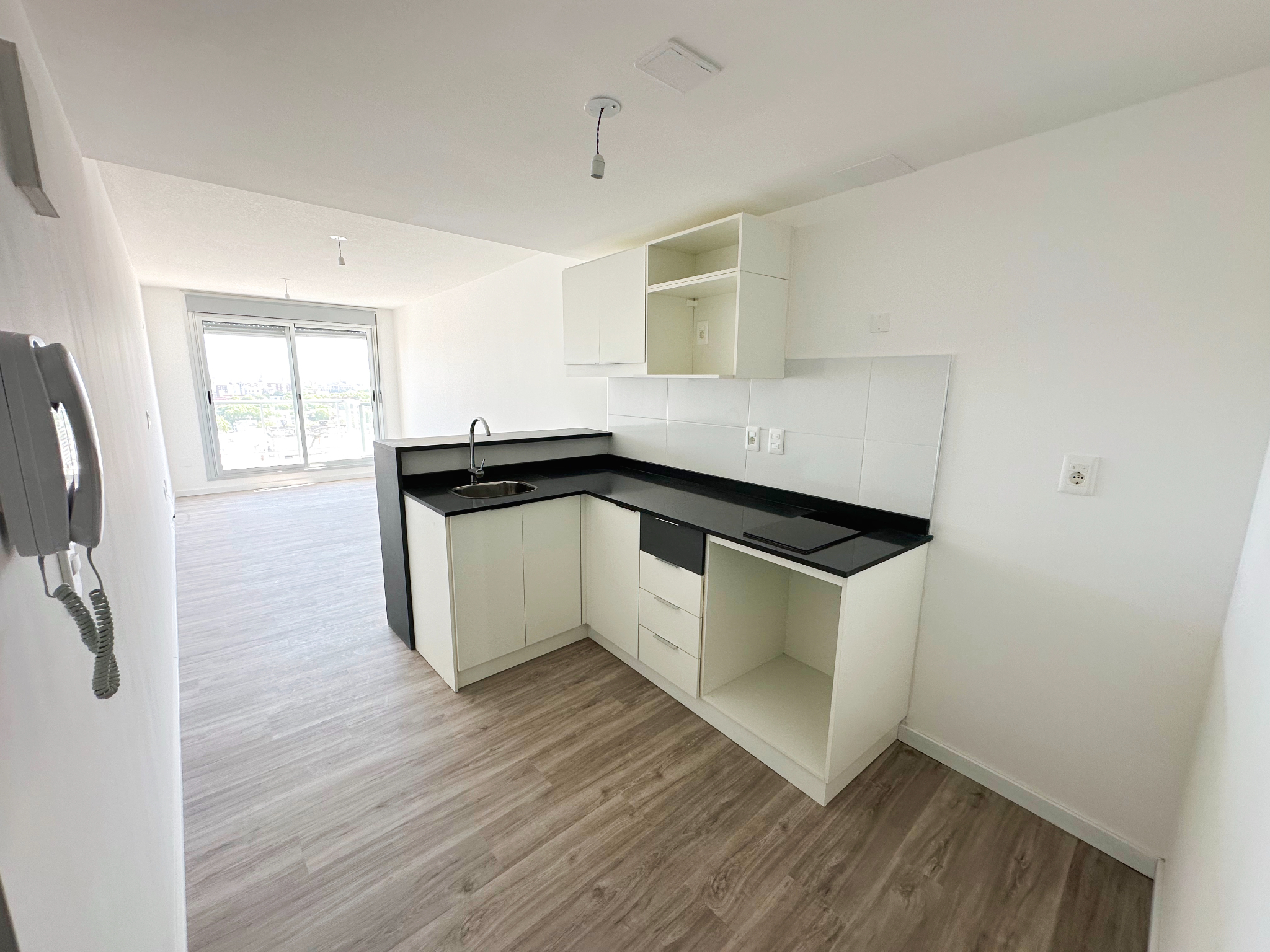 Excelente apartamento de 2 dormitorios en el centro, en edificio LEVEL 2, piso alto! - Ansicht 3