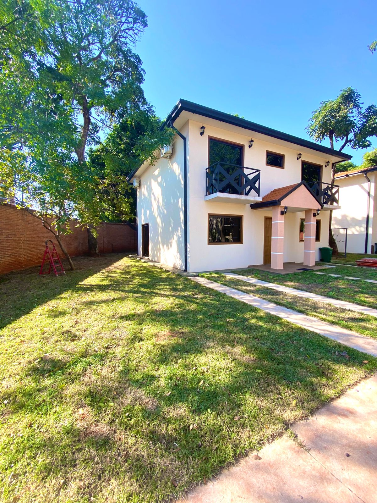 Alquilo Casa En Condominio A 10 Min Del Hosp De Clinicas