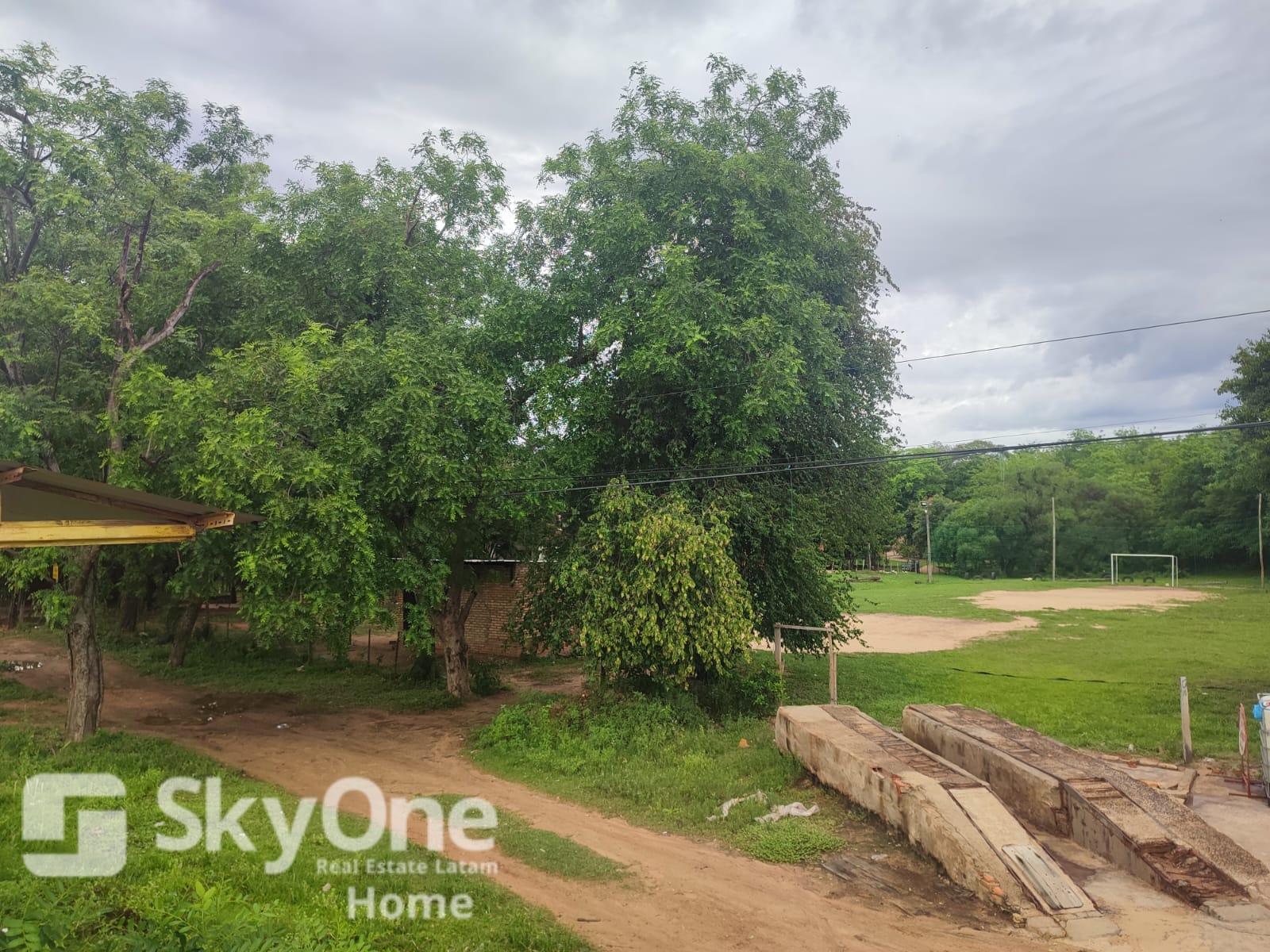 VENDO AMPLIO TERRENO DE 3000M2 EN LIMPIO PIQUETE CUÉ . Ref #D232A5