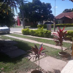 Casa En Condominio Privado Ciudad Del Este