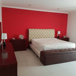 Casa Amoblada En Alquiler