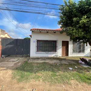 Casa Rentable En Venta – Villa 1ro De Mayo, Zona 3 Pasos Al Frente