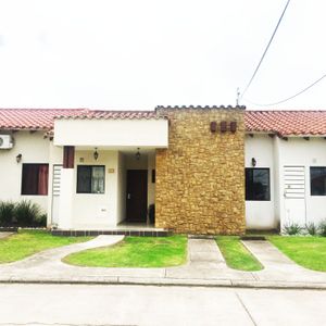 Casa En Venta Zona Norte Condominio Versalle - Av Banzer Km 8 1/2 