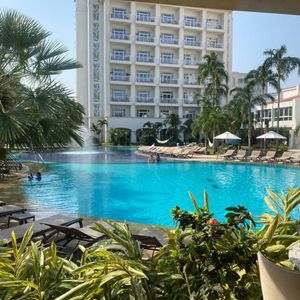 Departamento En Alquiler- Equipetrol (los Tajibos)