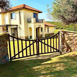 Casa A La Venta En Marco De Los Reyes | Vista Amplio Terreno Oportunidad