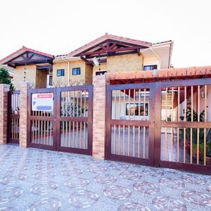 De Ocasiòn Se Vende Amplia Casa En Av. Santos Dumont