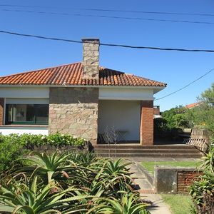 Casa A Metros Del Mar En La Paloma