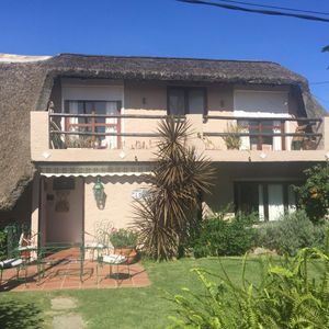 Casa En Punta Del Este, Pinares A Metros De La Playa