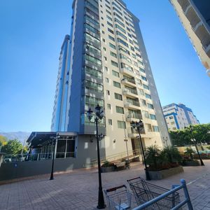 Amplio Y Confortable Departamento 145 M2 Av. América Oeste