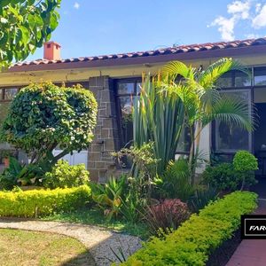 Plaza Cobija Hermosa Propiedad De 564 M2 Para Proyectos