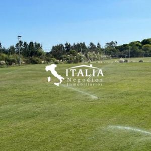 Complejo Deportivo Con Renta 6 Canchas Reglamentarias En 7.7 Hectareas
