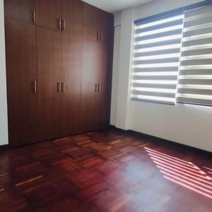 Bonito Departamento En Alquiler Cerca Del Mercado De Achumani