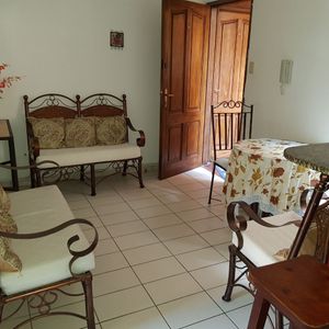 Departamento En Alquiler De 2 Dormitorios Amoblado