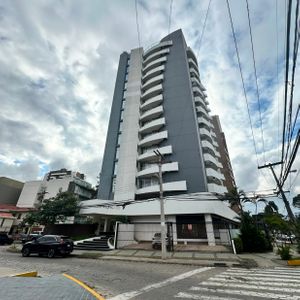 Alquiler Sin Muebles Dpto. 1 Dorm En Macororo 9 En Piso Alto Con Balcon