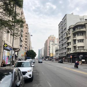 Local Comercial Sobre Av 18 De Julio 