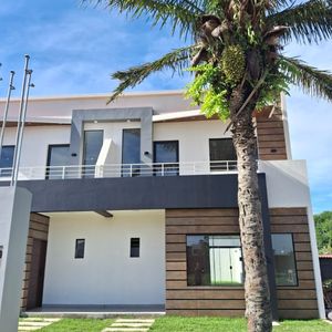 Casa A Estrenar En Venta Zona Norte