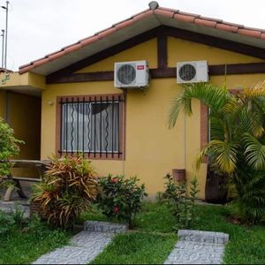 Linda Casa Dentro De Condominio En Venta