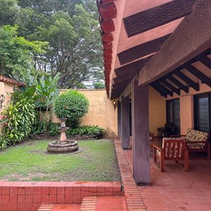 En Venta! Amplia Casa En Equipetrol