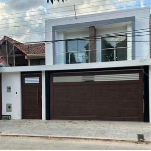 Inmueble # 250 Casa A Estrenar Av. Alemana Entre 3er. Y 4to. Anillo