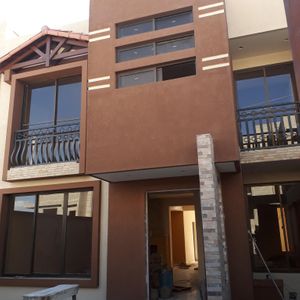 Linda Casa A Estrenar Amancayas