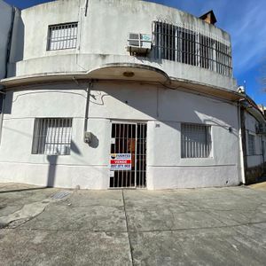 Propiedad De 2 Plantas En Venta