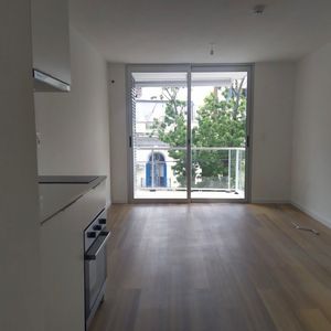 3245 / Hermoso Monoambiente Iluminado En Pocitos Con Balcon