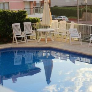 Apto En Punta Del Este , Centro A Una Cuadra De La Playa Y 2 Playa Emir
