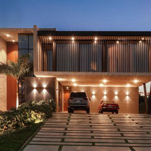 Casa Amoblada En Venta De 4 Suite En Cond. Urubo Golf