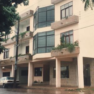 Se Alquila Hermoso Departamento De 120mts Cuadrados, En El Centro De La Ciudad. 