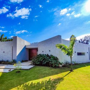 En Venta! Lujosa Casa En El Urubó