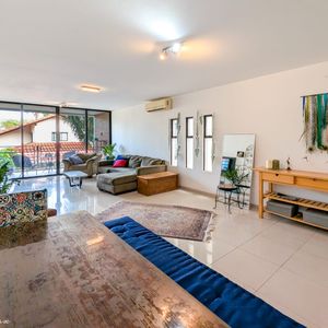 Departamento De 3 Habitaciones Zona Las Palmas 4to Anillo