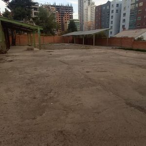 Predio Empresarial En Obrajes - 900m2