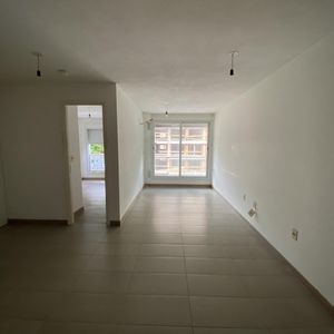 Venta Apto 2 Dormitorios Cordon  Sur