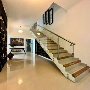 Hermosa Casa Moderna 