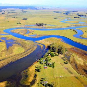 Chacra De 10,6 Hectareas En Ricon De Valizas Sobre El Arroyo