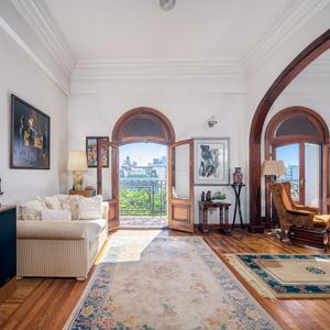 Apartamento Histórico En Venta En Palacio Montero, Plaza Cagancha – Montevideo