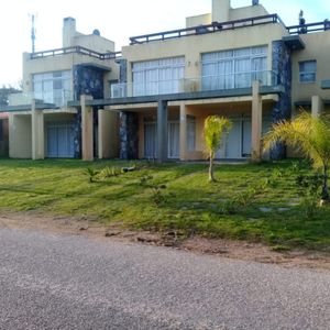 Casa En Manantiales, Manantiales