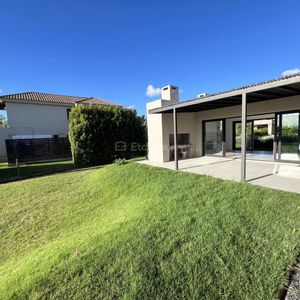 Venta Casa A Estrenar 3 Dormitorios En Mirador De La Tahona