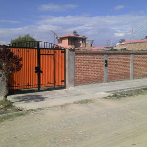 Hermoso Terreno 1315 M2 Km7.5 Blanco Galindo  Dos Cuadras Al Norte 