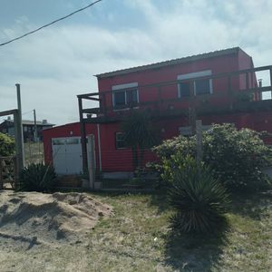 Dueña Vende 2 Casas Frente Al Mar La Esmeralda – Financiación Propia – 