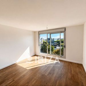 Alquiler Apartamento 1 Dormitorio C/garage Y Balcón Parque Rodó