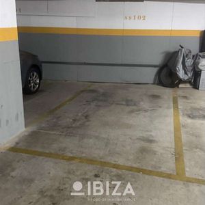 Alquiler Garage Pocitos Sobre 26 De Marzo