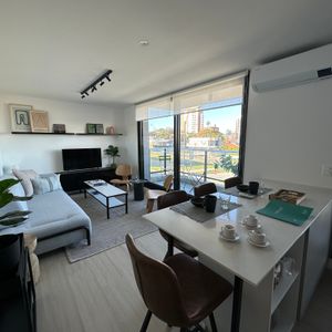 Venta De Apartamento De 2 Dormitorios Con Renta En Estrellas De Malvín