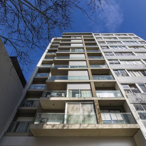 Venta De Local Comercial En Cordón, Ventura Design