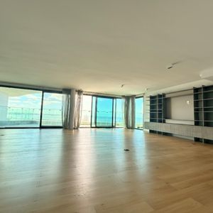 Venta Con Renta Penthouse Triplex Forum Buceo 4 Dormitorios Y Servicio